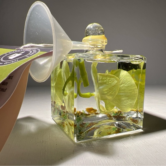 Lifetime Candles Small Cube Oil Lamp Green Orchid Glass Handmade USA - Picture 5 of 10